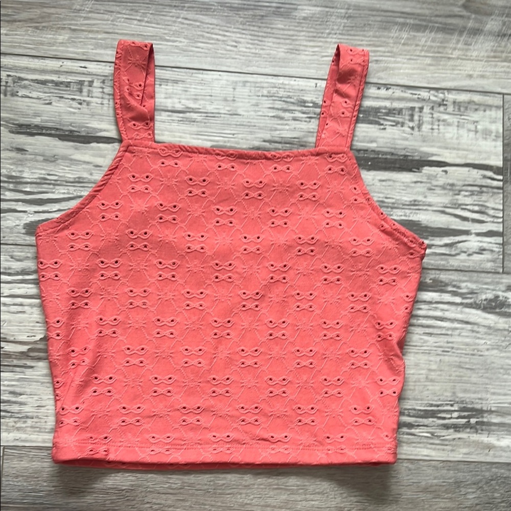 Free when bundled-Super cute cropped tank